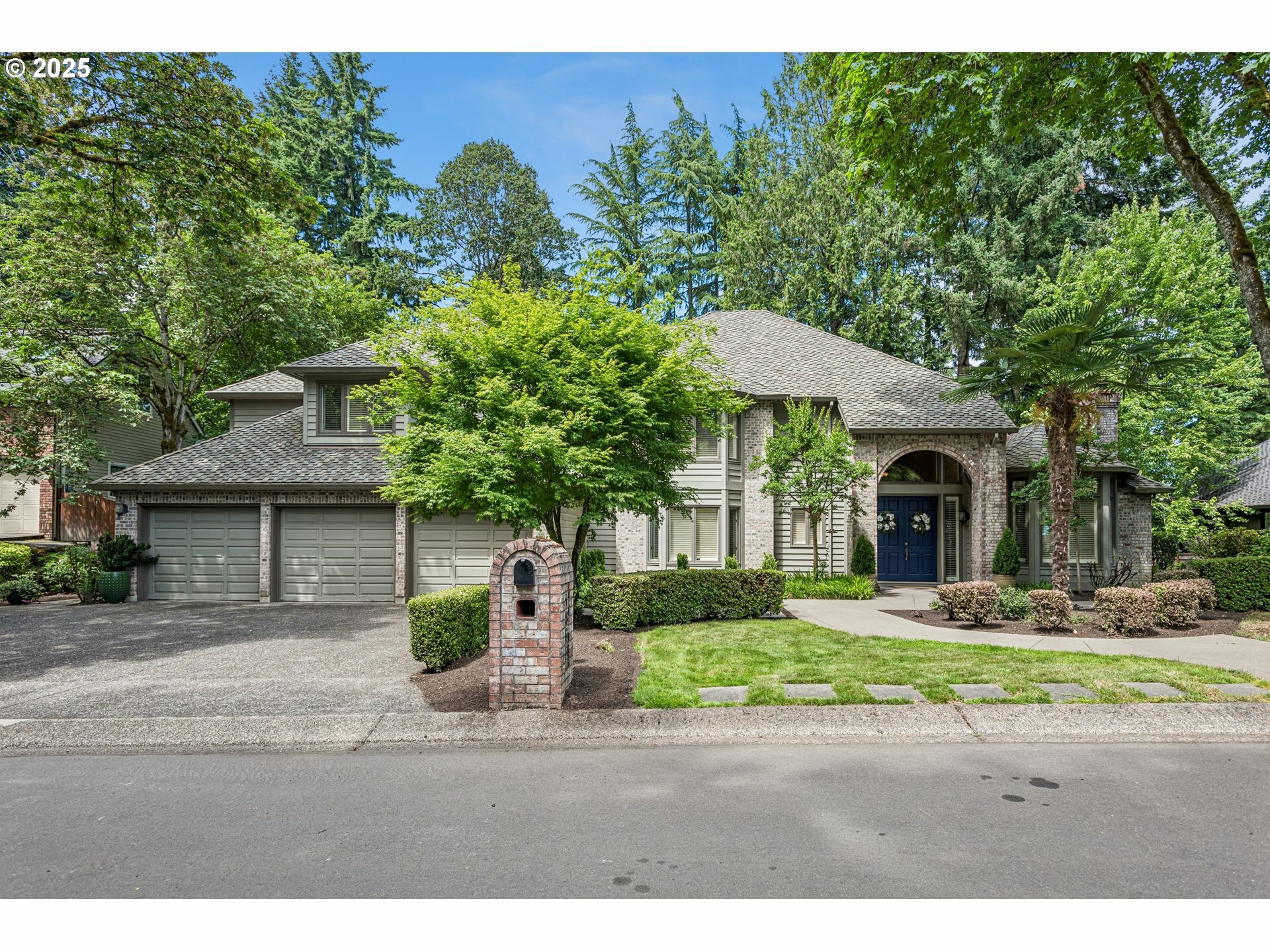 1865 Palisades Lake Ct  Lake Oswego OR 97034 photo