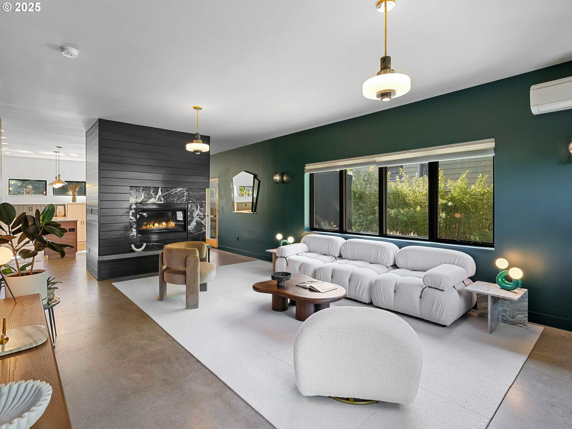 Property Photo: 4566 NE Cesar E Chavez Blvd OR 97211