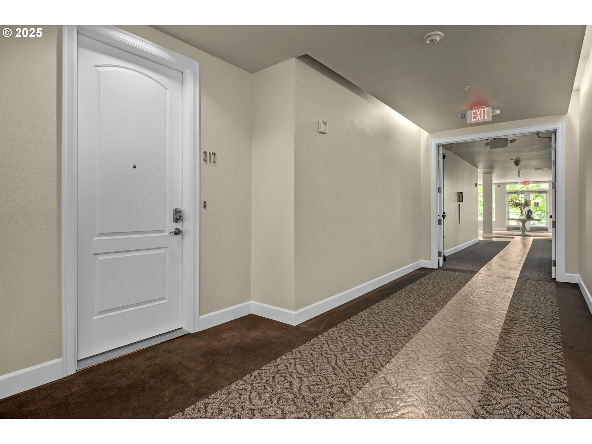 Property Photo: 707 N Hayden Island Dr 217 OR 97217