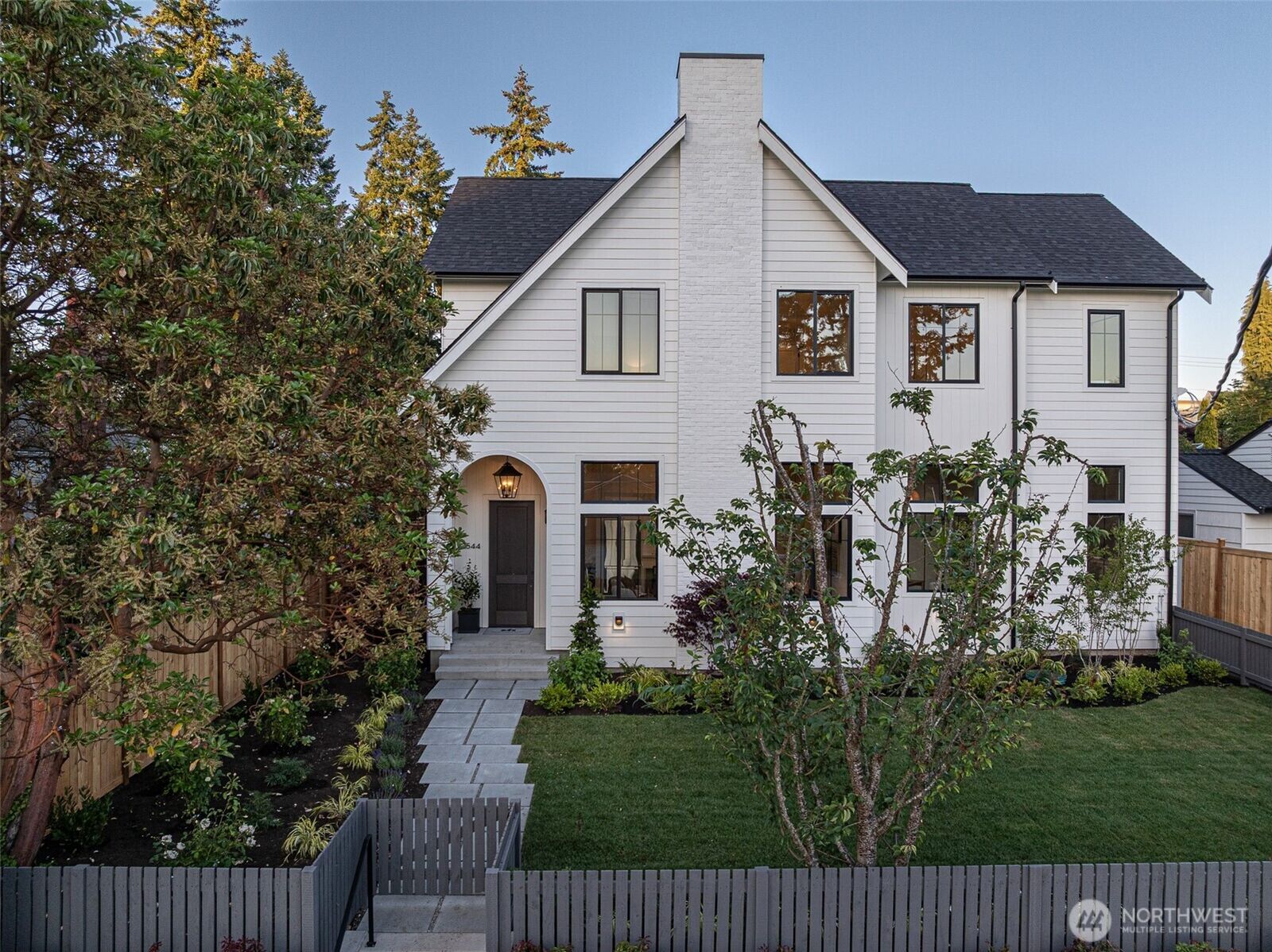 Property Photo: 12544 2nd Avenue NW WA 98177