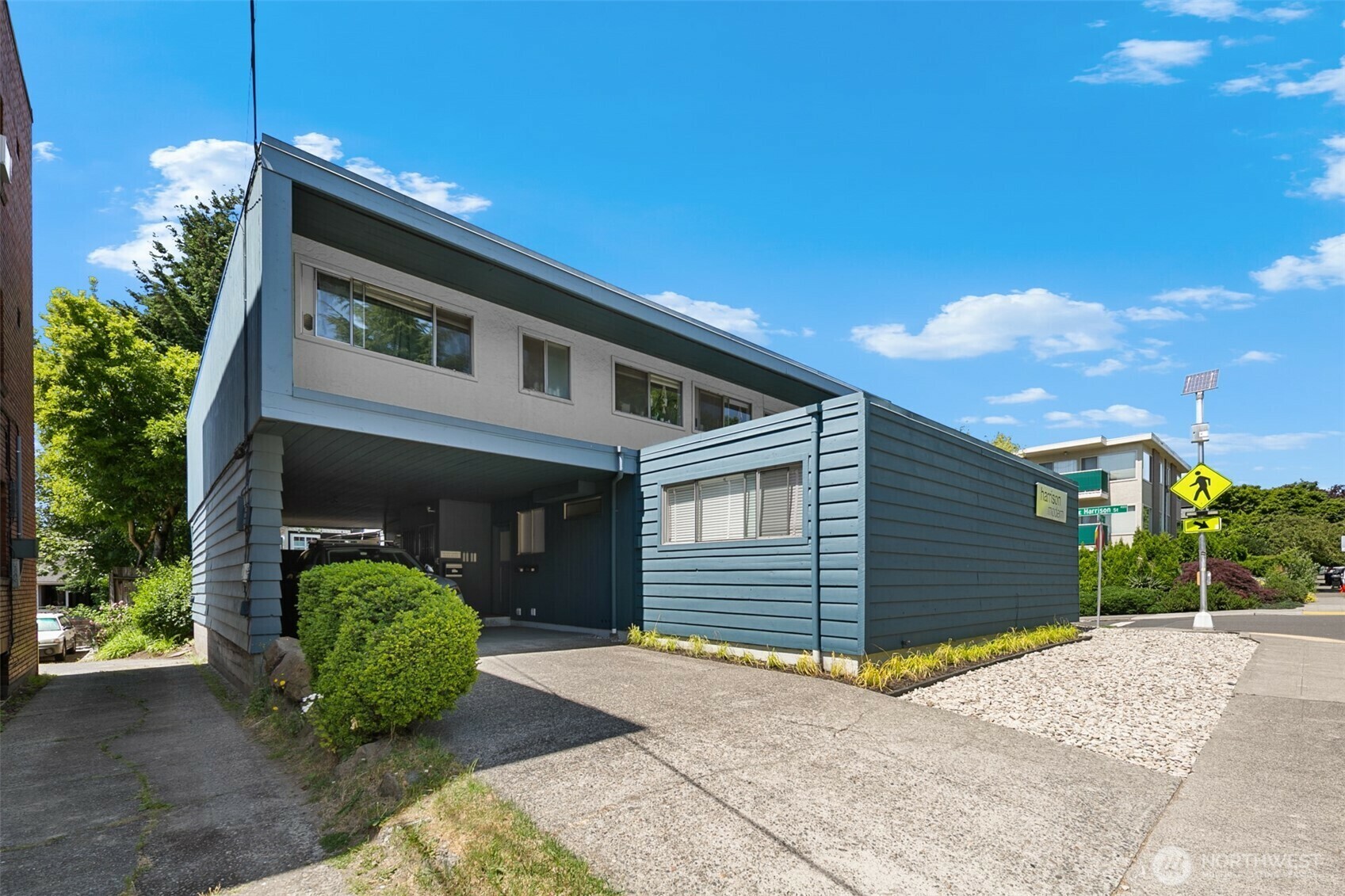 Property Photo: 1111 E Harrison Street WA 98102