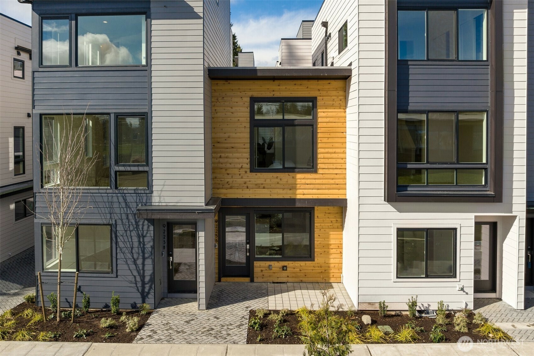 Property Photo: 9219 D 14th Avenue NW WA 98117