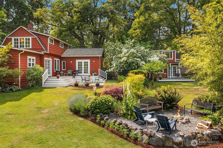 9026 SW 184th Street  Vashon WA 98070 photo