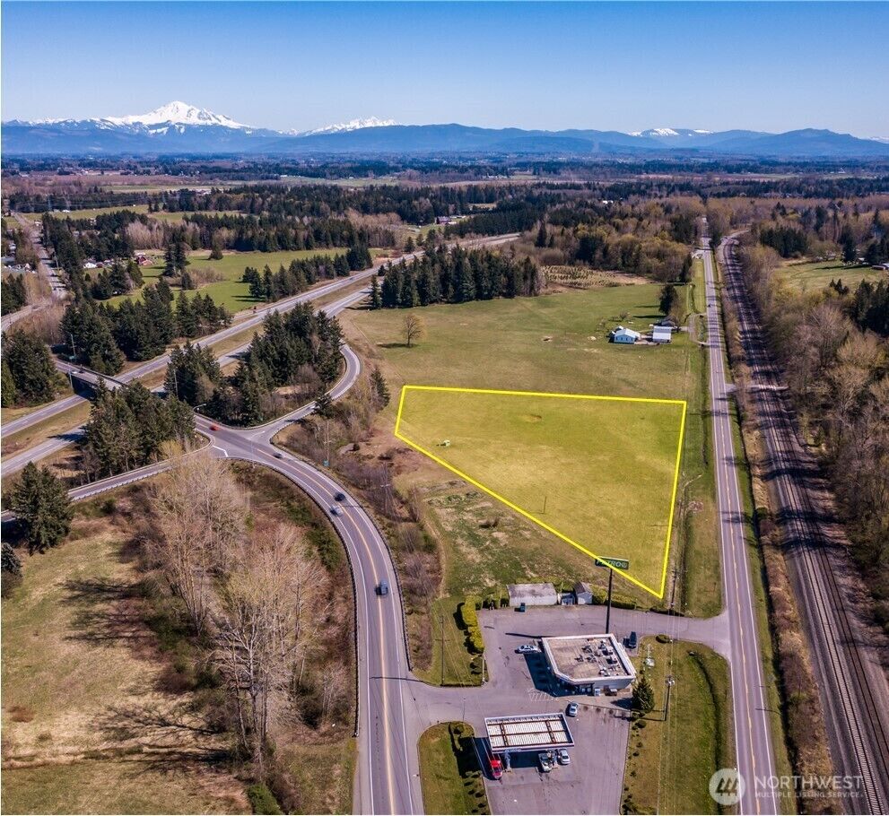 Property Photo: 6850 Portal Way WA 98248