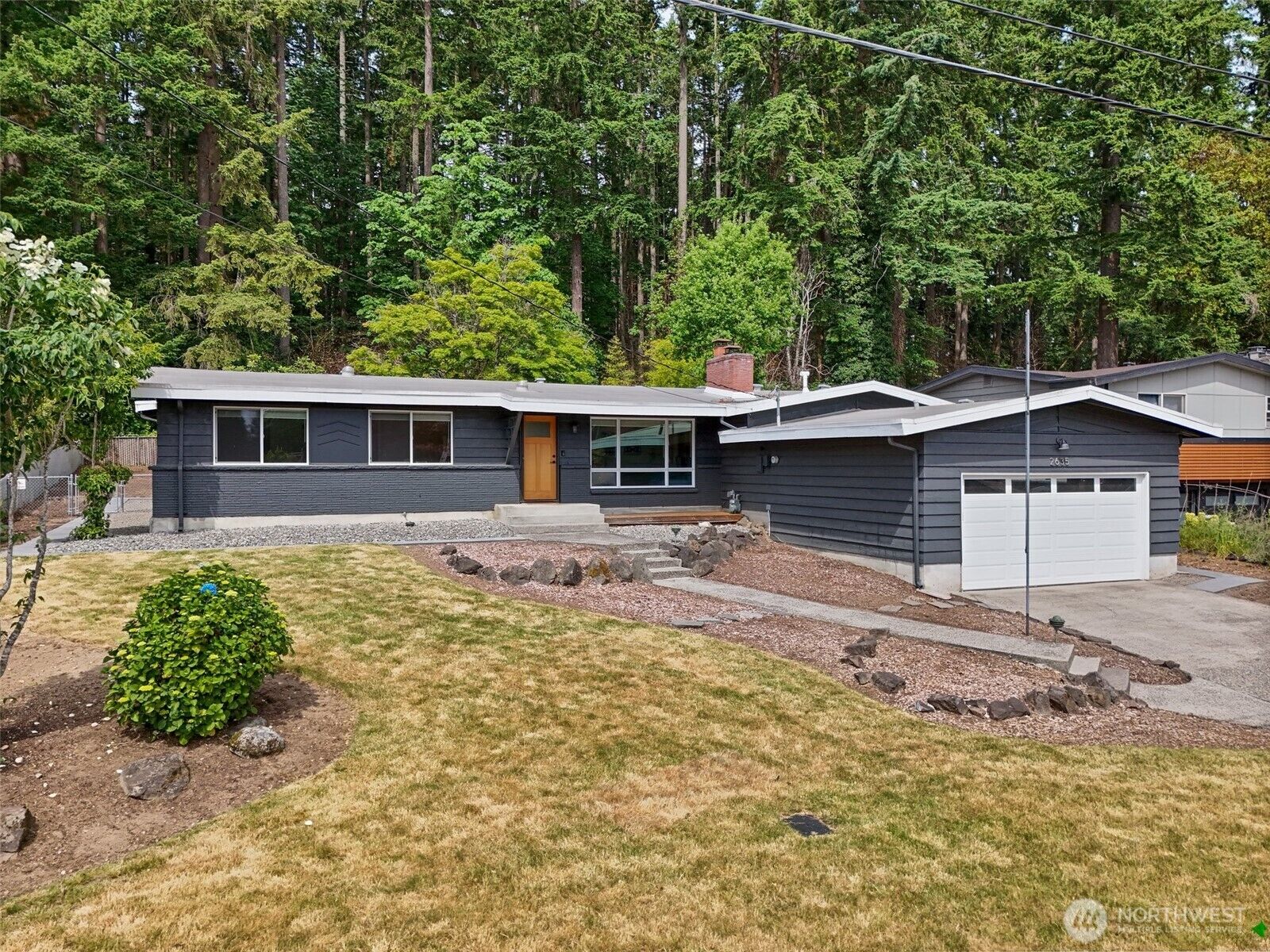 Property Photo:  2635  153rd Avenue SE  WA 98007 