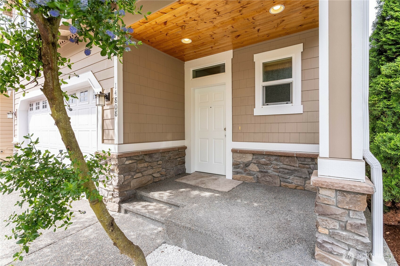 Property Photo: 14808 26th Place W 2 WA 98087