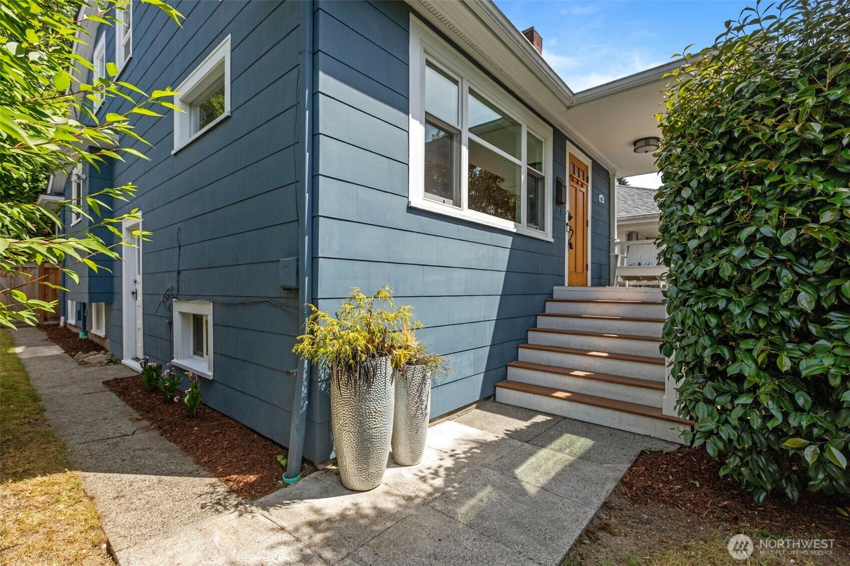 Property Photo:  6218  26th Ave NE  WA 98115 