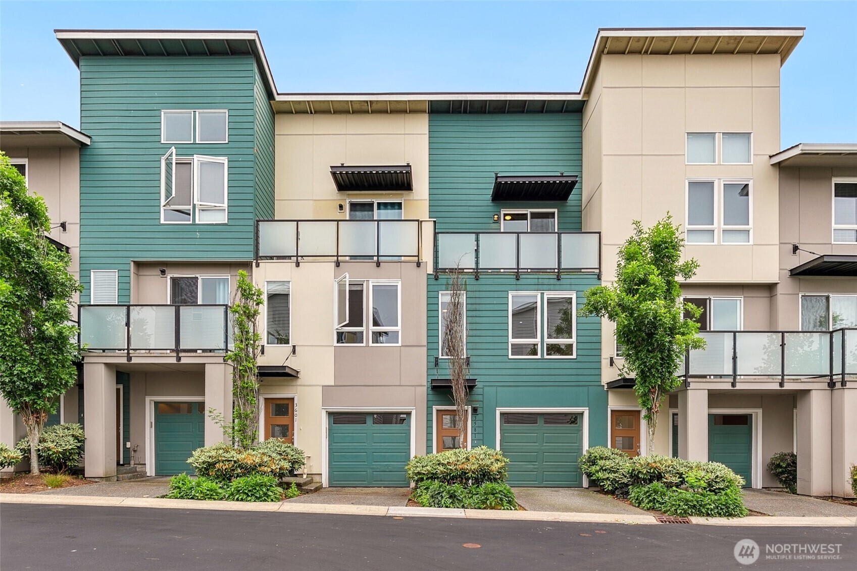 Property Photo:  3581 NE 146th Place  WA 98155 