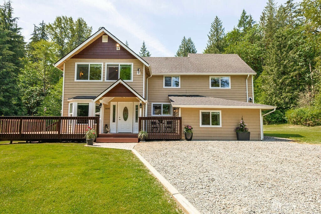Property Photo: 1600 Connors Road WA 98290