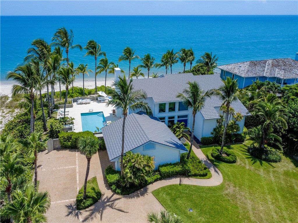 Property Photo: 116 Ocean Way FL 32963
