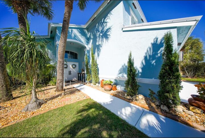 Property Photo:  6359 Harbour Star Drive  FL 33467 