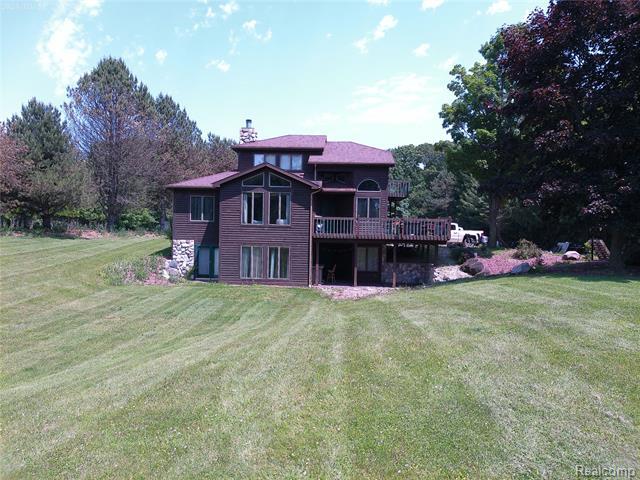 6140 McGuire Road  Fenton MI 48430 photo