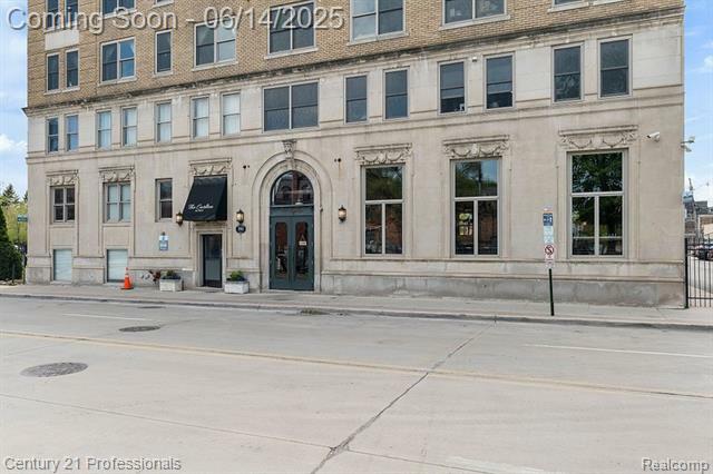 Property Photo: 2915 John R Street 305 MI 48201