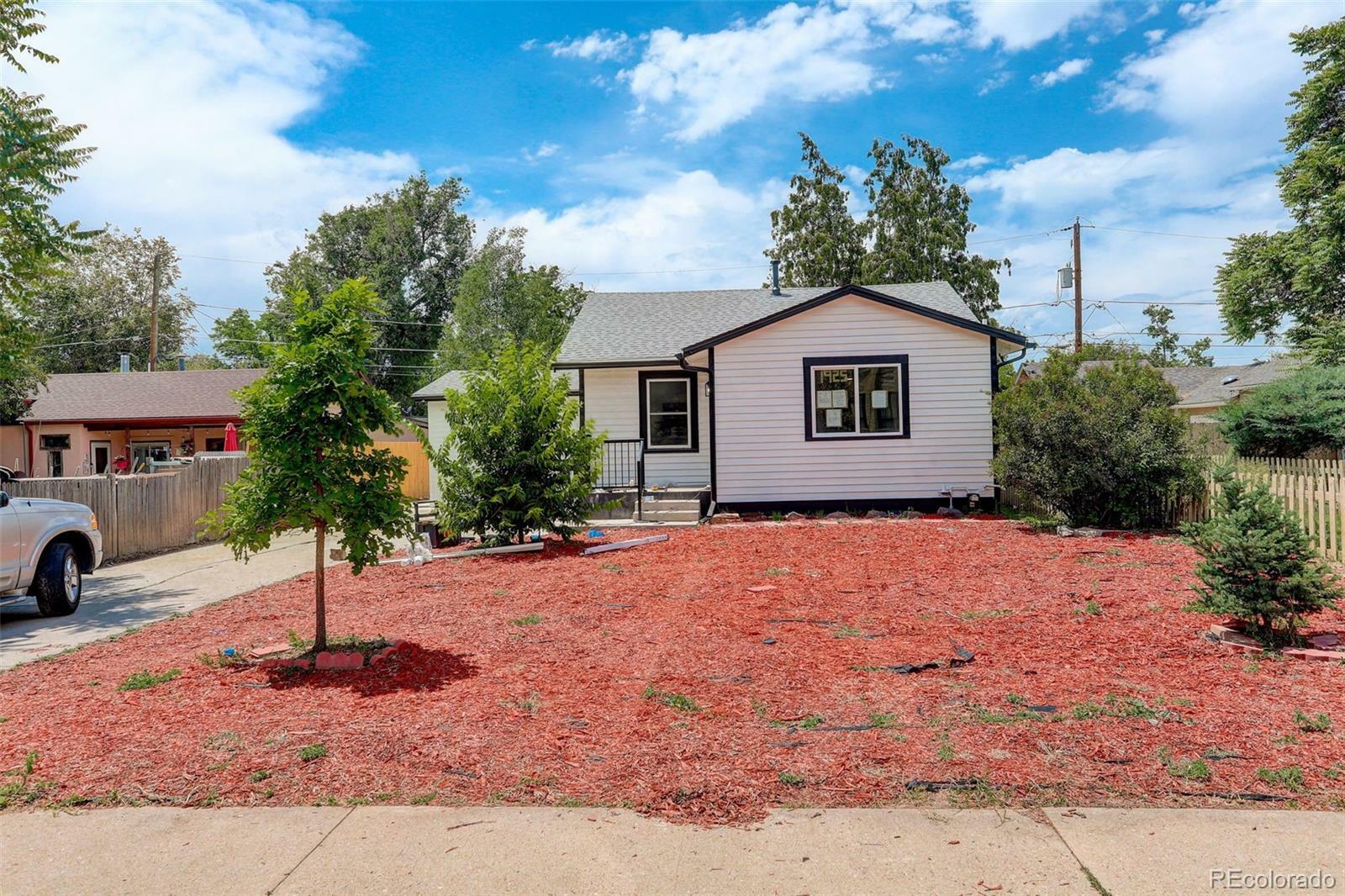 Property Photo: 1925 Syracuse Street CO 80220