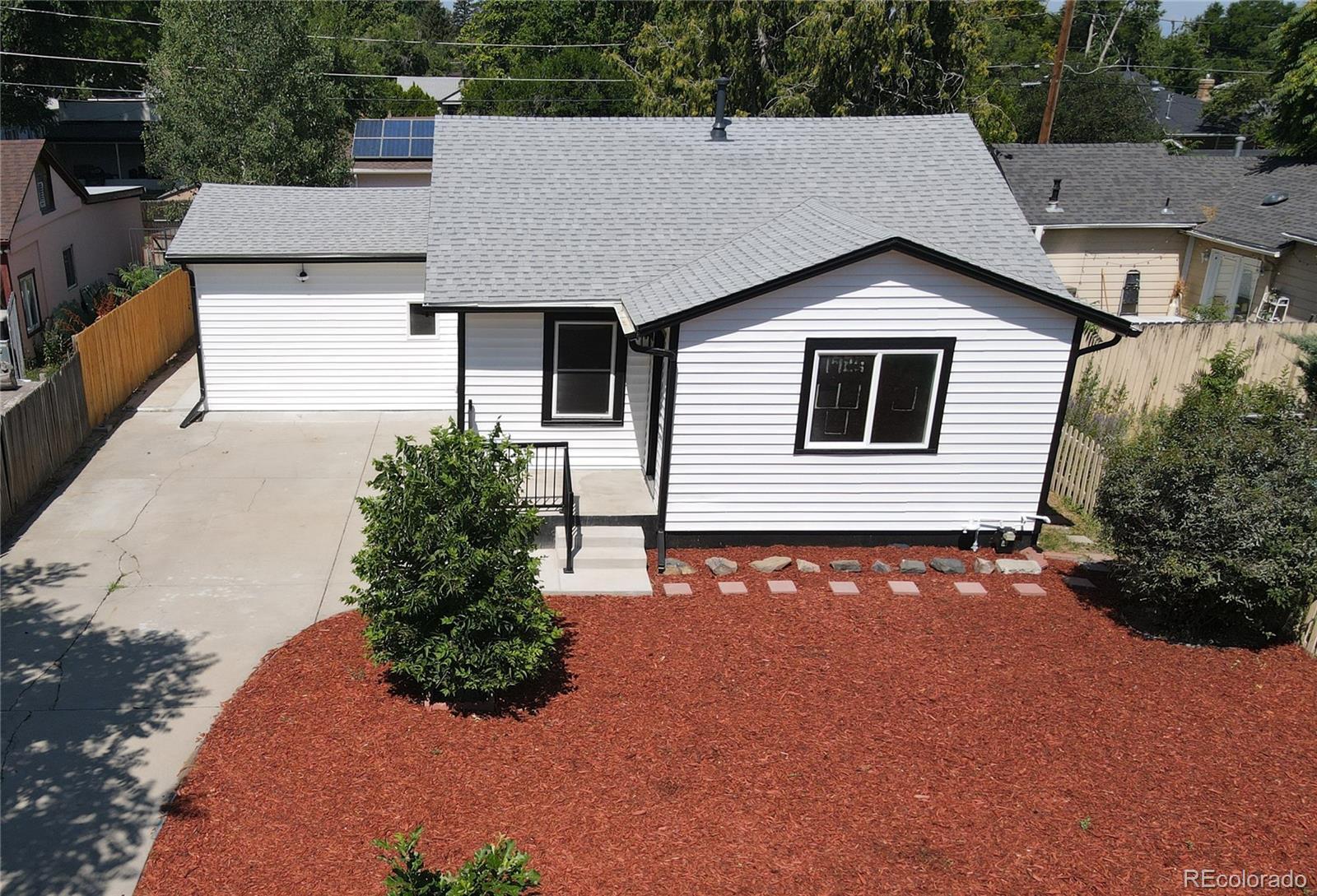 Property Photo: 1925 Syracuse Street CO 80220