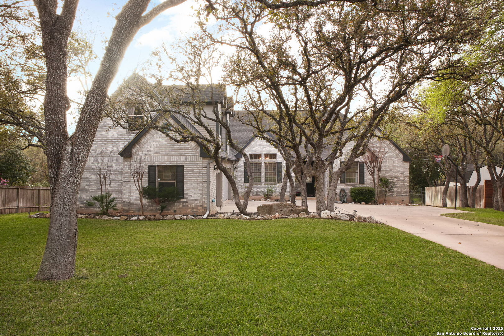 Property Photo:  109 Trailcrest  TX 78232 