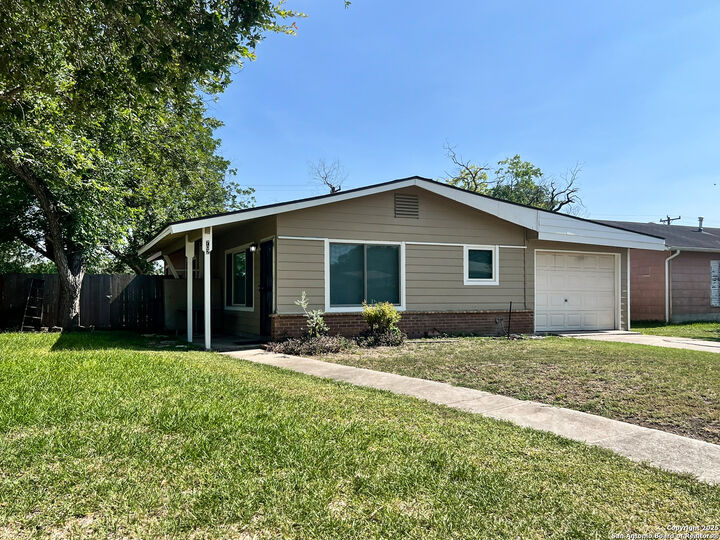 Property Photo:  702 Deely Pl  TX 78221 