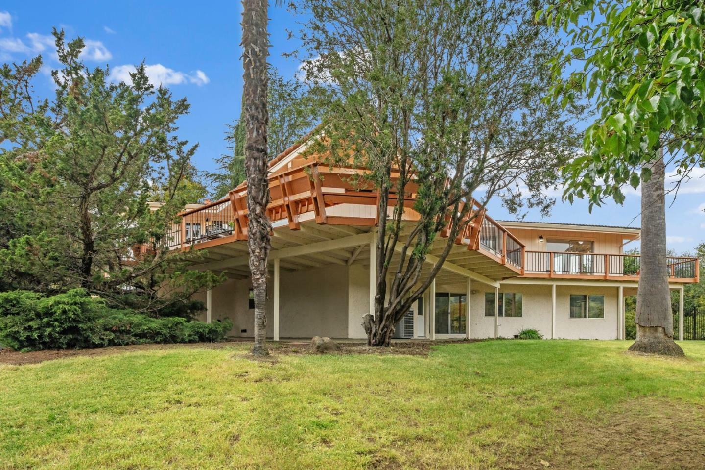 17121 Parkview Drive  Morgan Hill CA 95037 photo