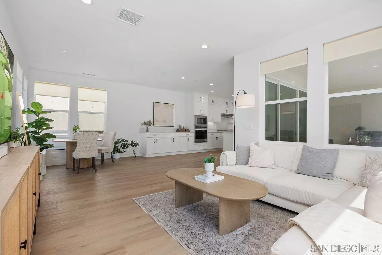 Property Photo: 8021 Rubicon CA 92126