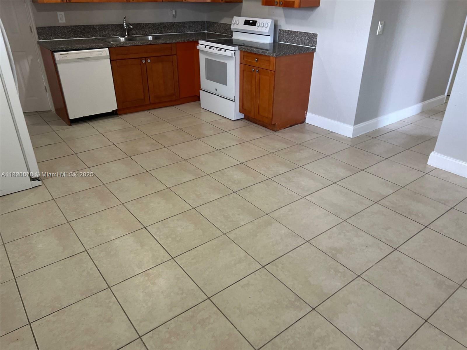 Property Photo: 7771 Simms St FL 33024
