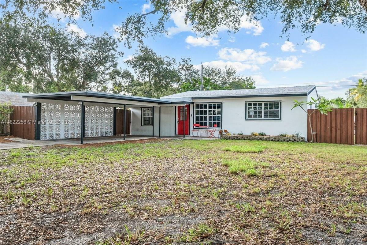 6801 Atlanta St  Hollywood FL 33024 photo