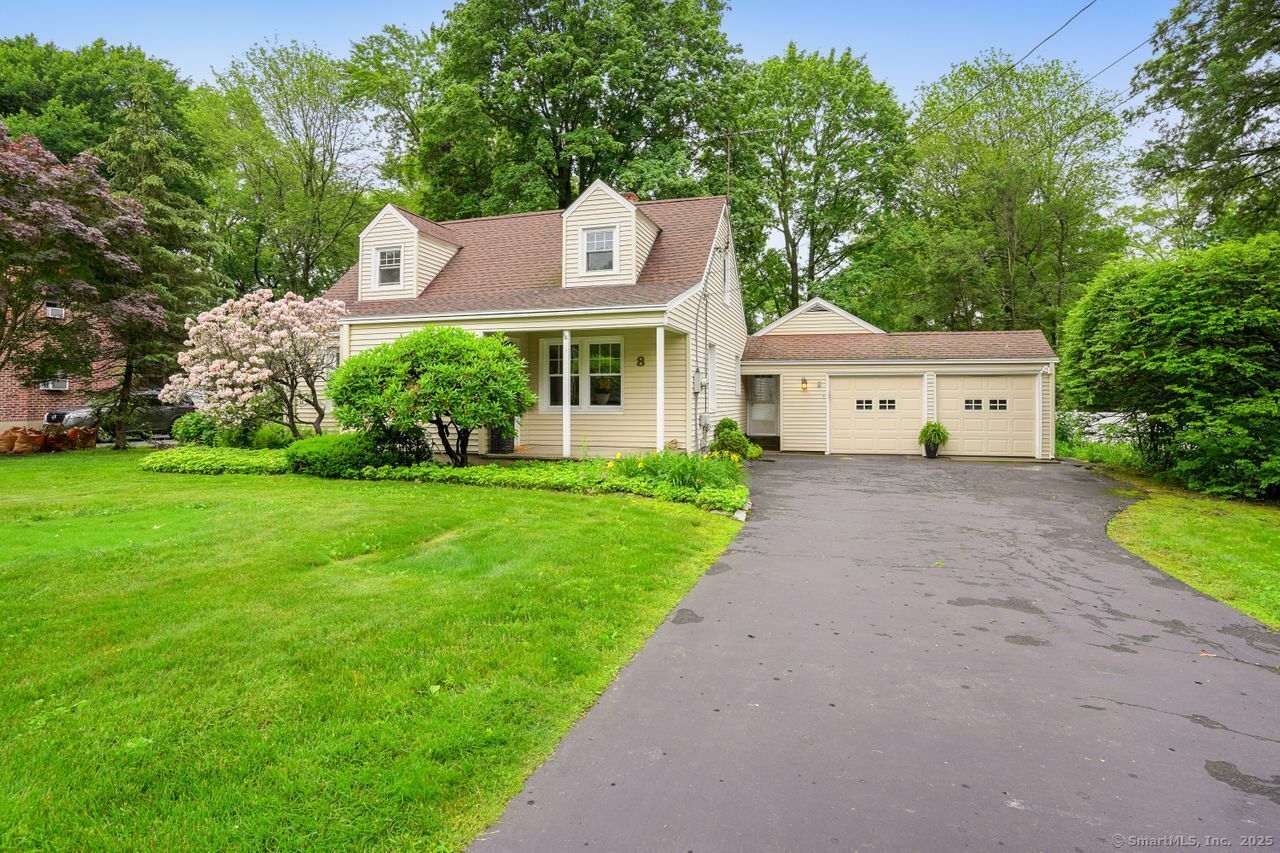 Property Photo: 8 Bailey Street CT 06611