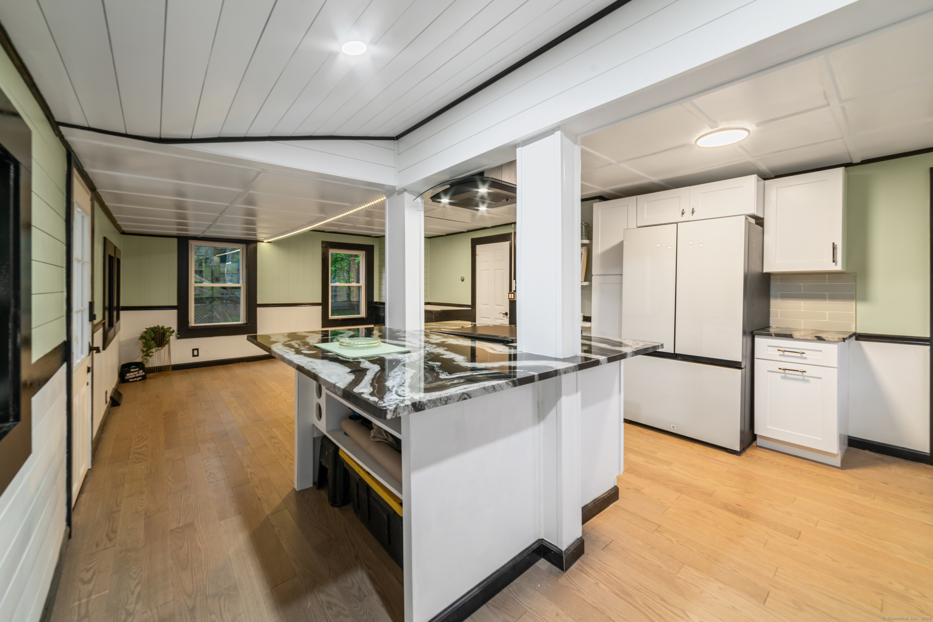 Property Photo: 486 Barlow Street CT 06010