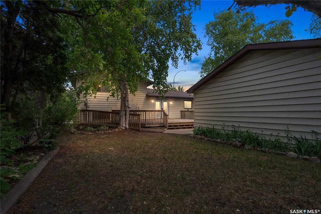 Property Photo: 102 Delaronde Road SK S7J 3Y2