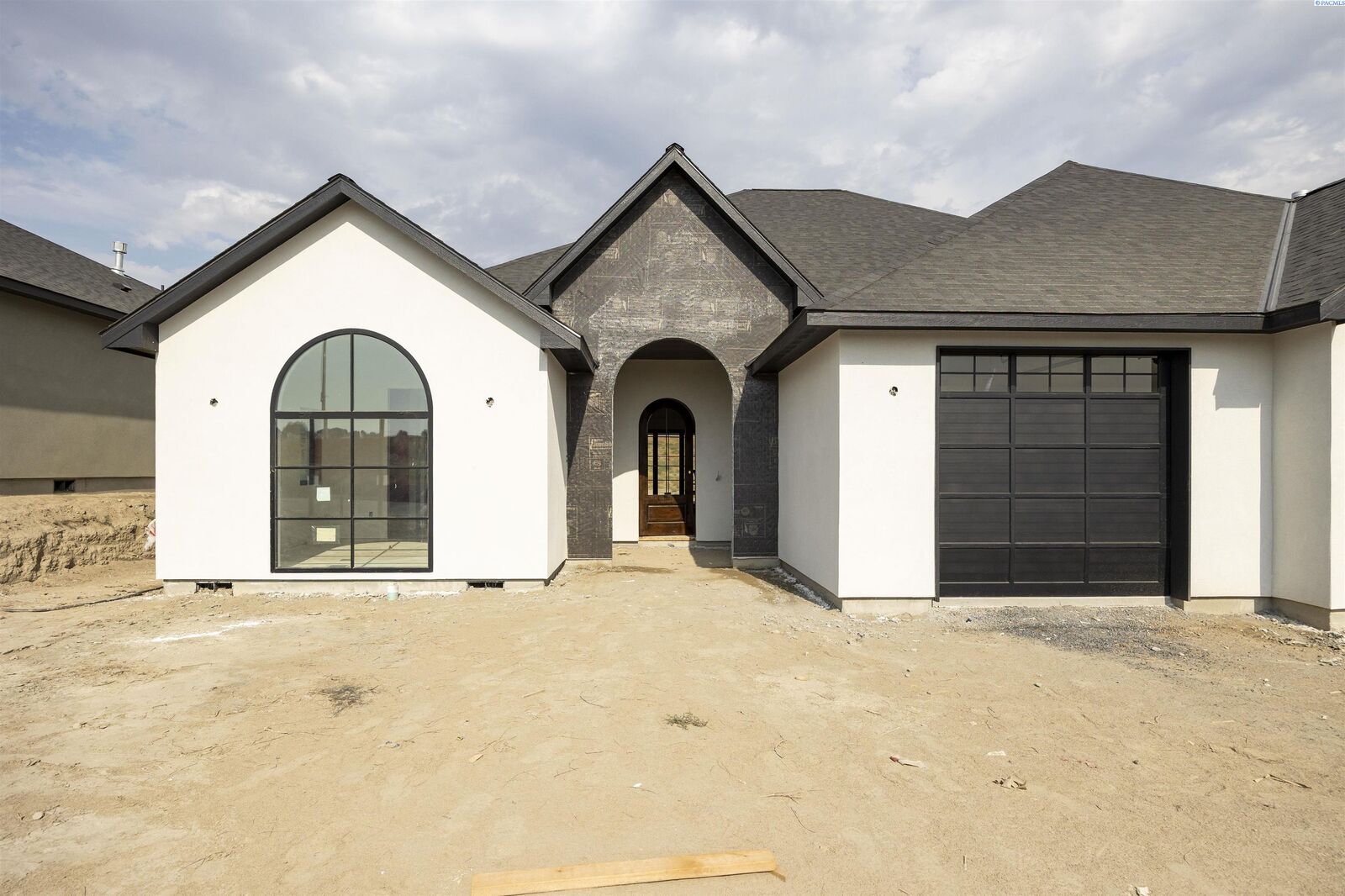 Property Photo:  2883 Savanna Ave  WA 99352 