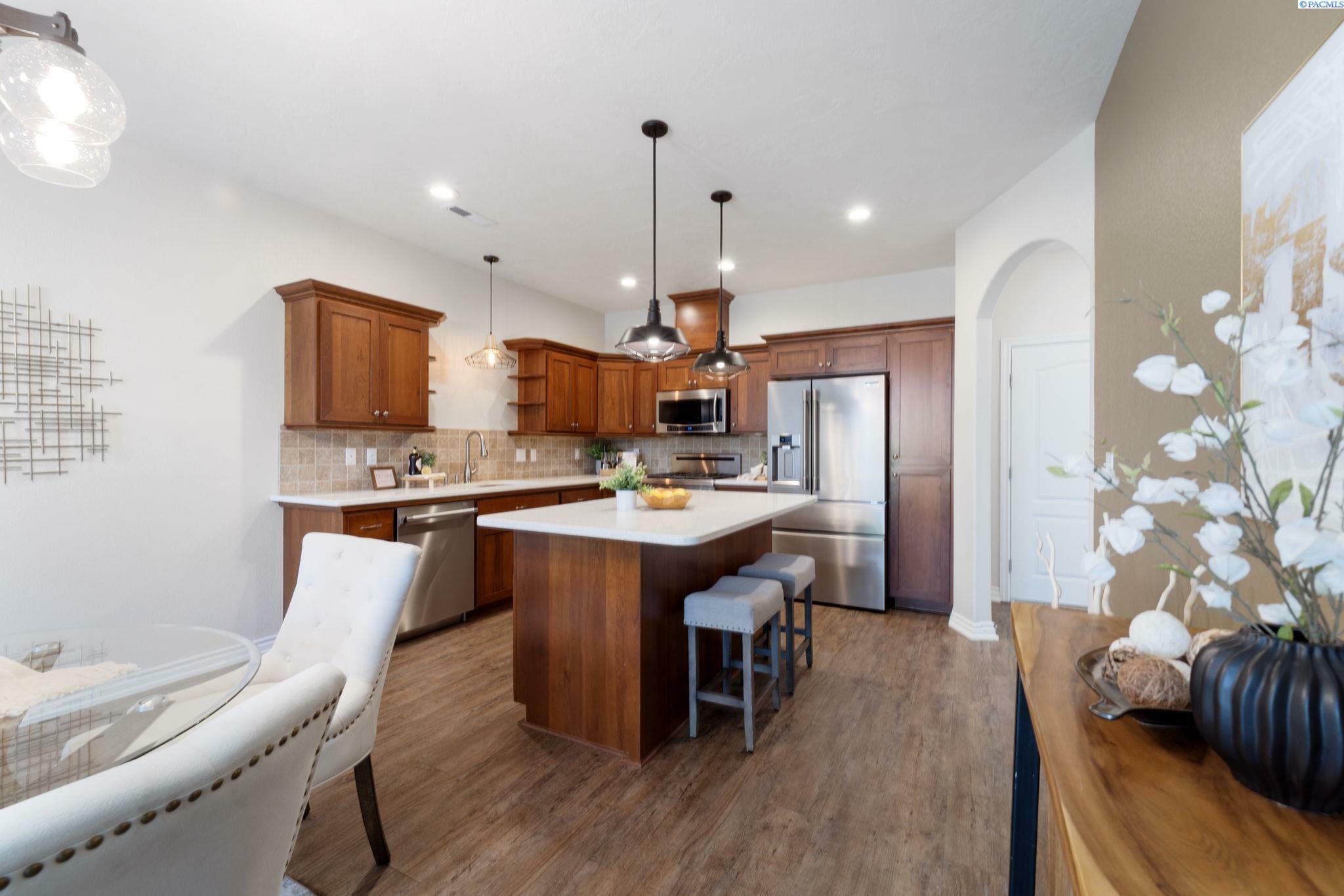 Property Photo: 9411 Vincenzo Drive WA 99301