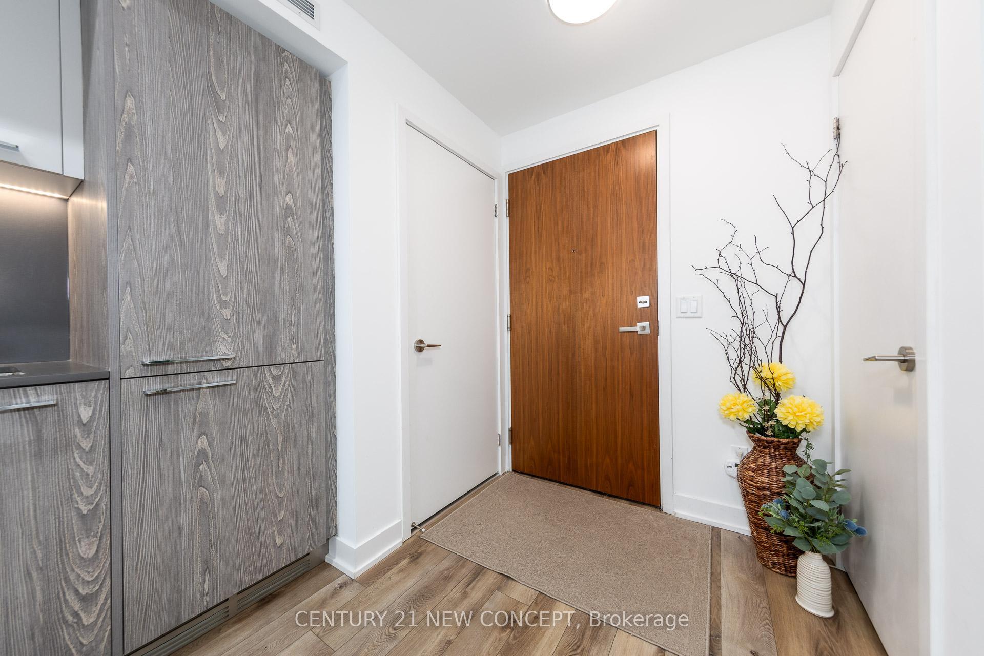 Property Photo: 30 Baseball Place 518 ON M4M 0E8