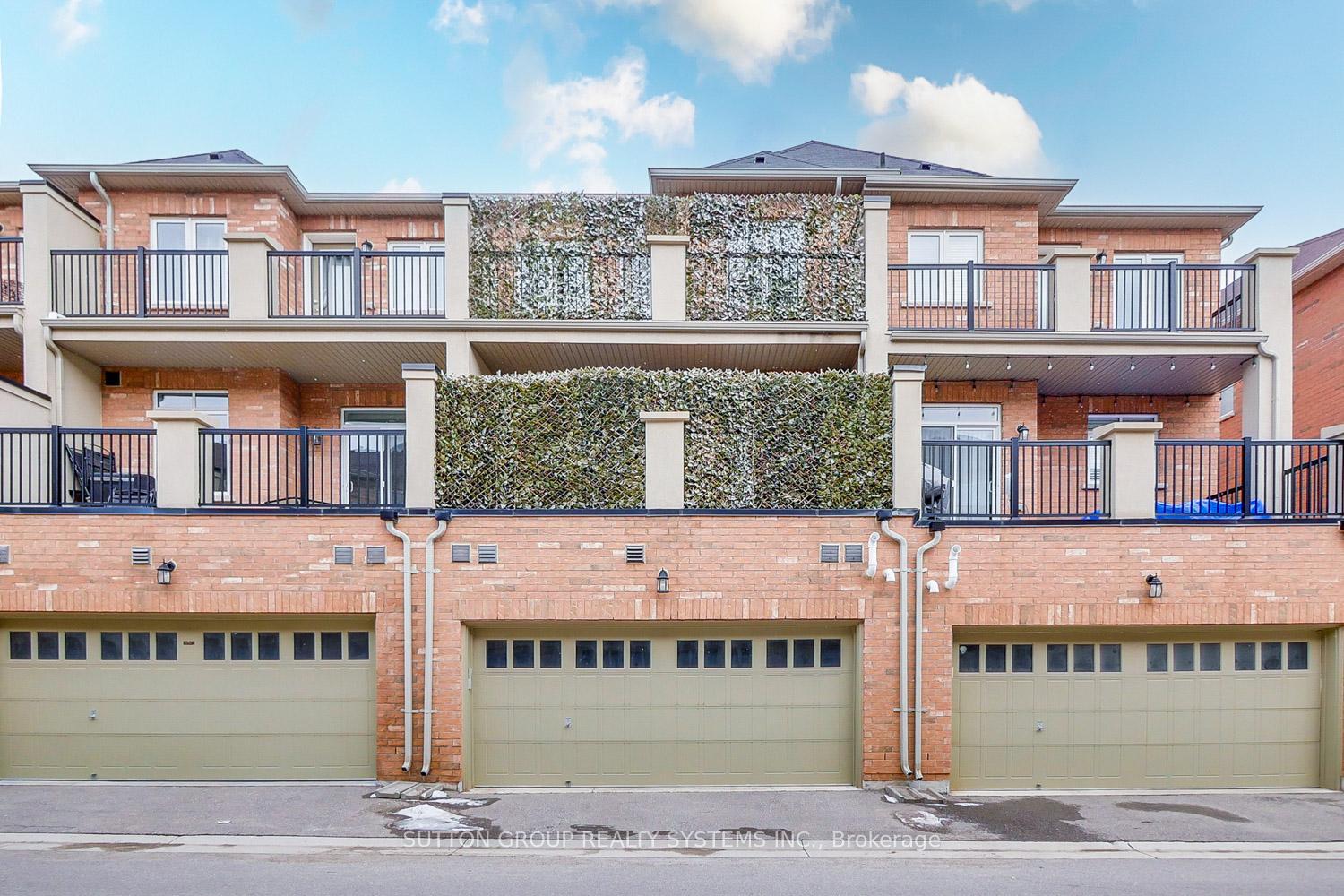 Property Photo:  3060 Eberly Woods Drive  ON L6M 0T5 