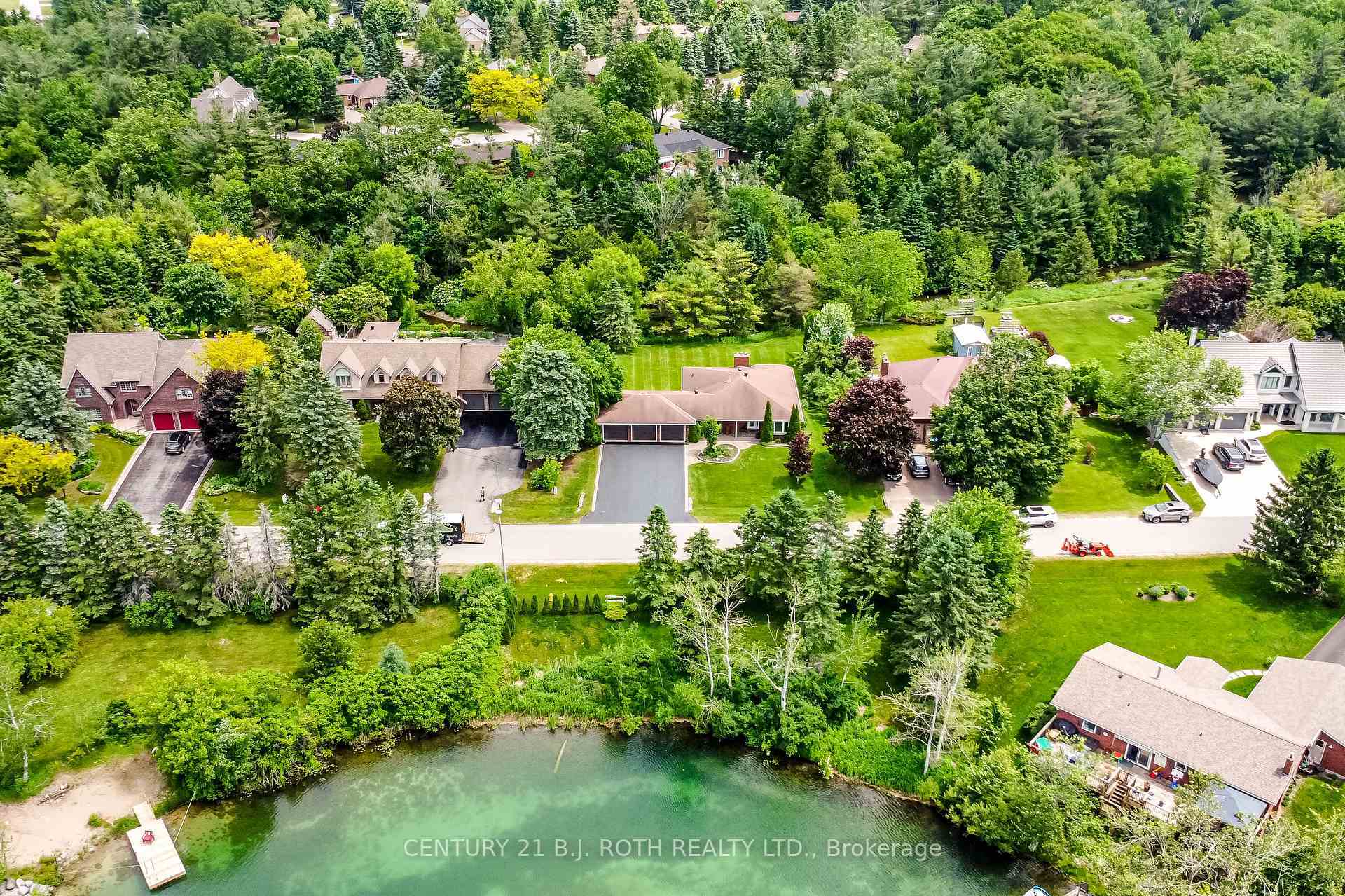 Property Photo: 34 Cairns Boulevard ON L9X 0N8
