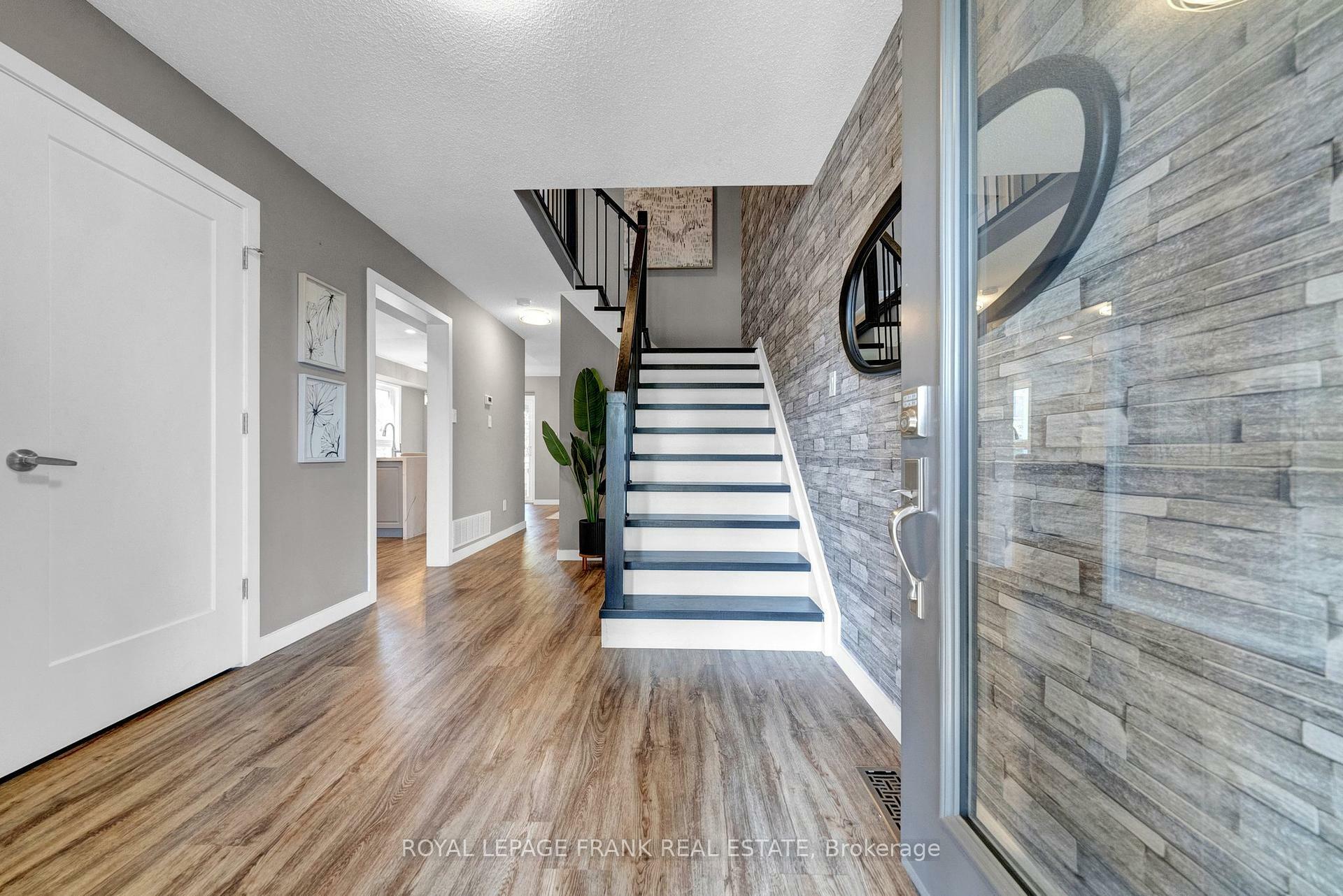 Property Photo: 1722 Northfield Avenue ON L1K 2T6