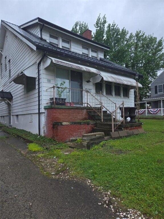 Property Photo:  615 Morgantown Road  PA 15401 