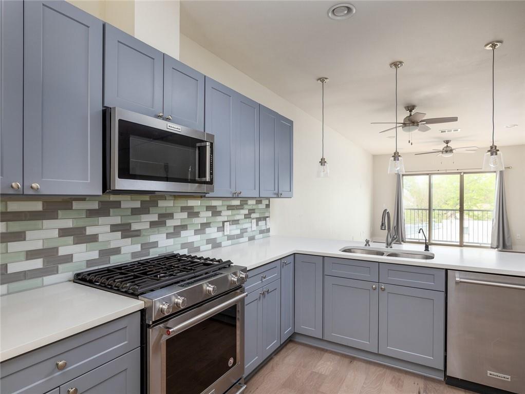 Property Photo:  908 Nueces Street 35  TX 78701 