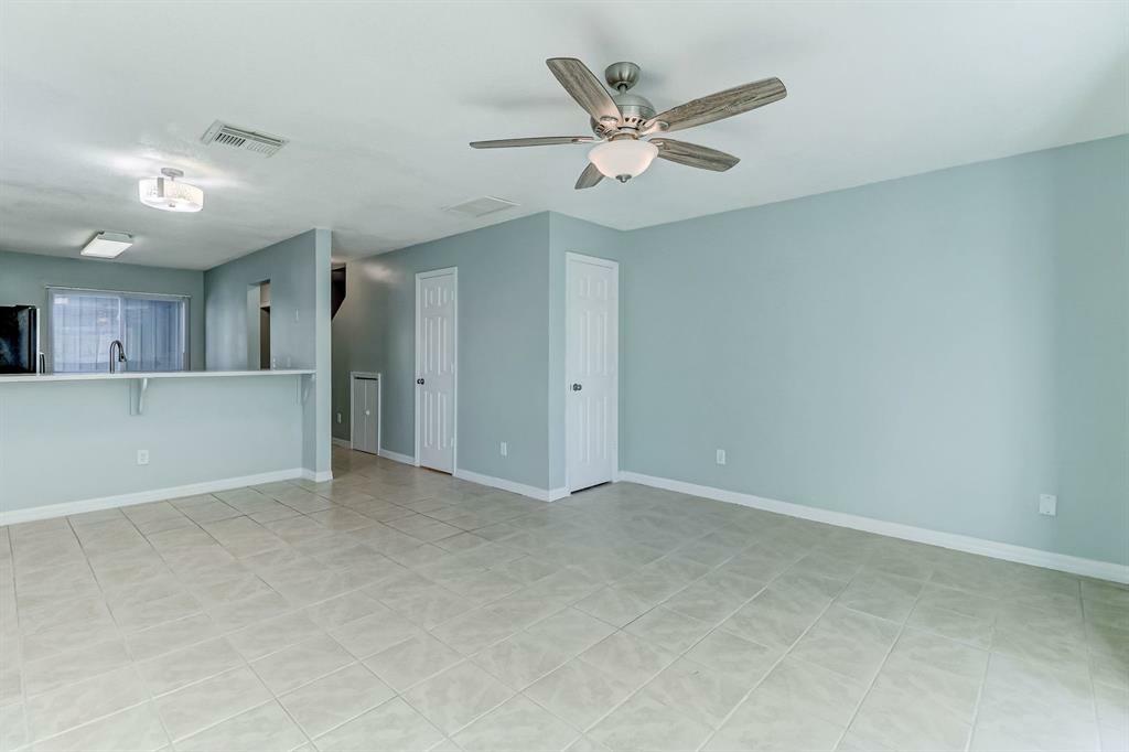 Property Photo: 833 Mary St Unit B FL 32034