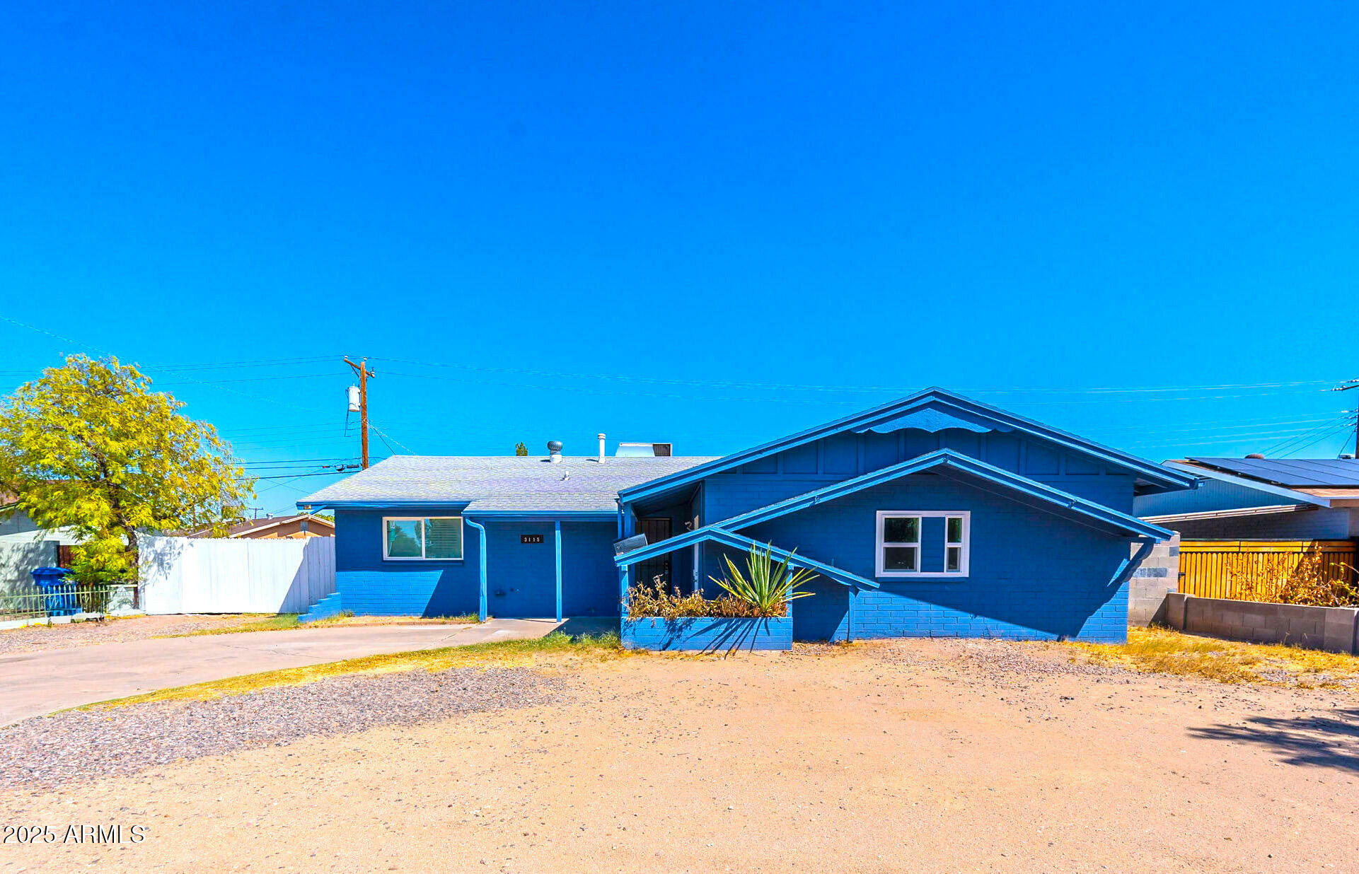 Property Photo: 3115 N 55th Avenue AZ 85031