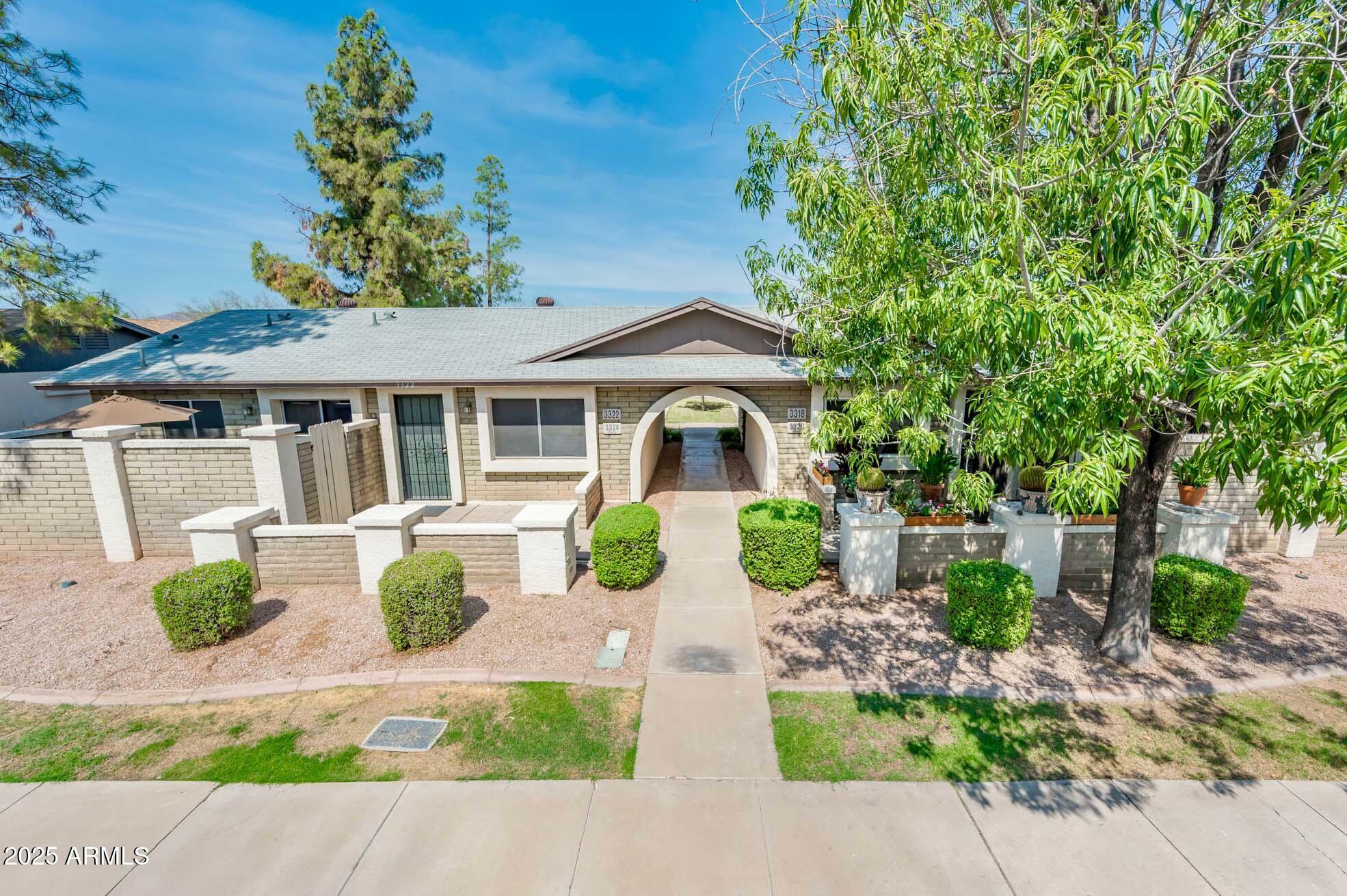 Property Photo:  3324 S Parkside Drive  AZ 85282 
