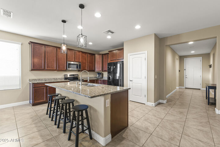 Property Photo: 25969 W Tina Lane AZ 85396