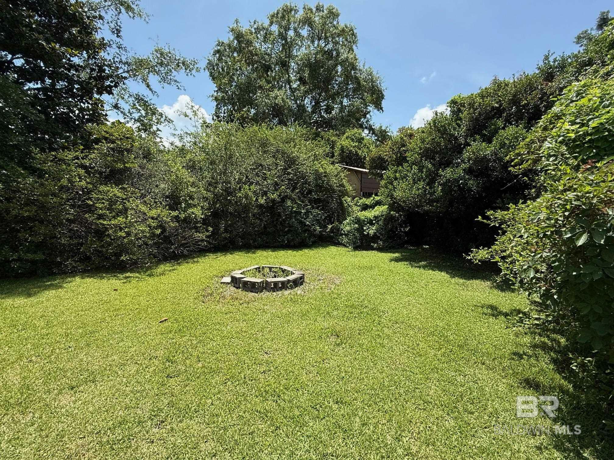 Property Photo: 215 W Palm Avenue AL 36535