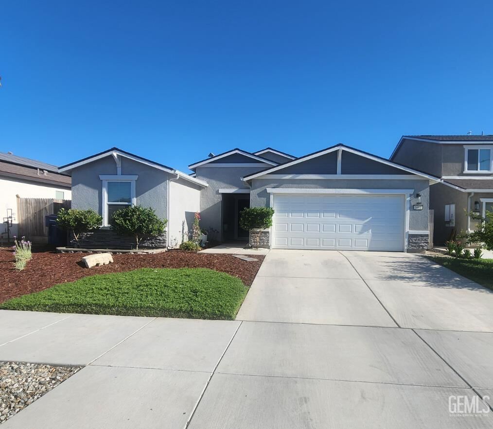 Property Photo: 5911 Bogart Drive CA 93313