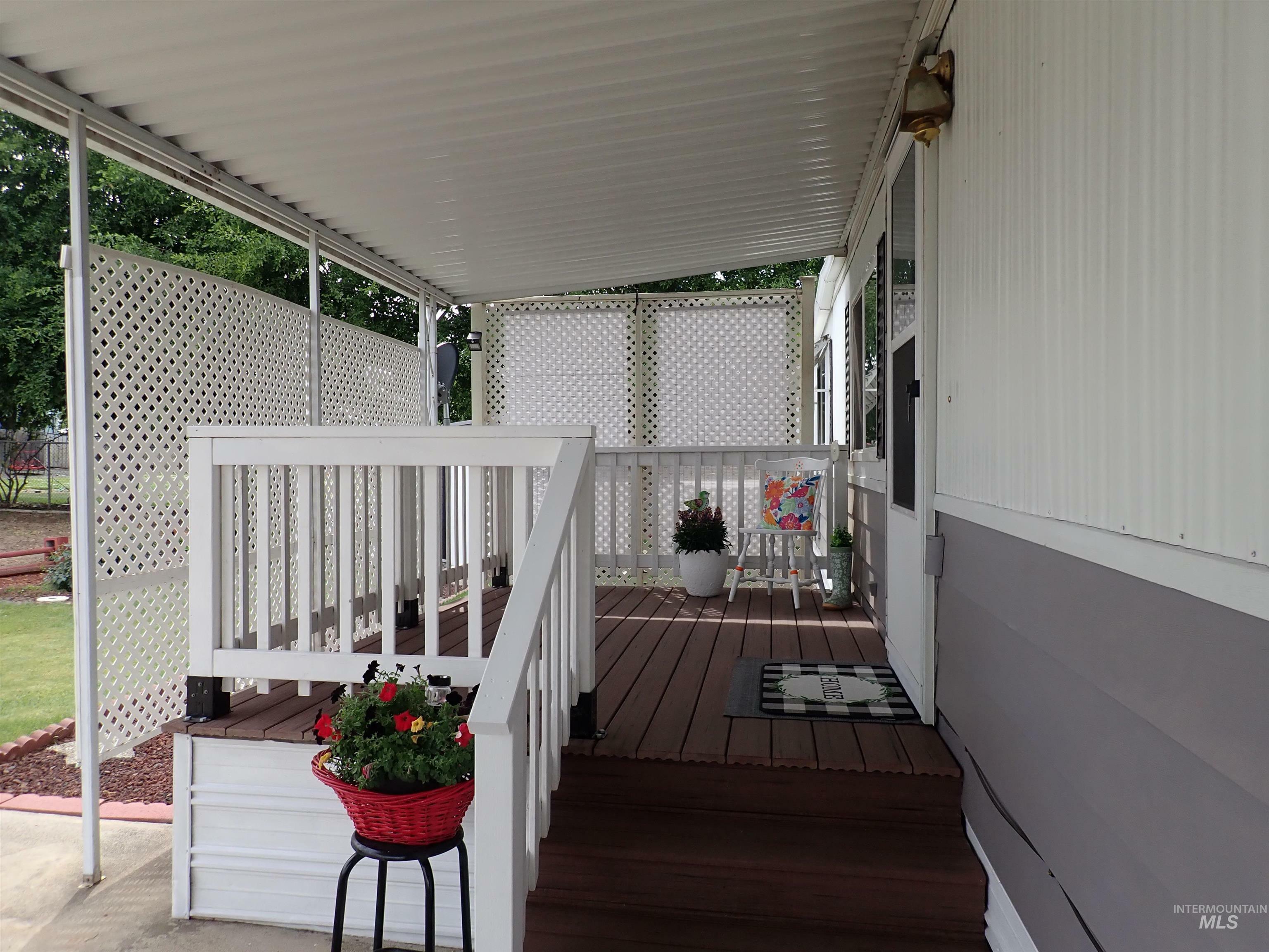 Property Photo: 515 Warner Ave 35 ID 83501