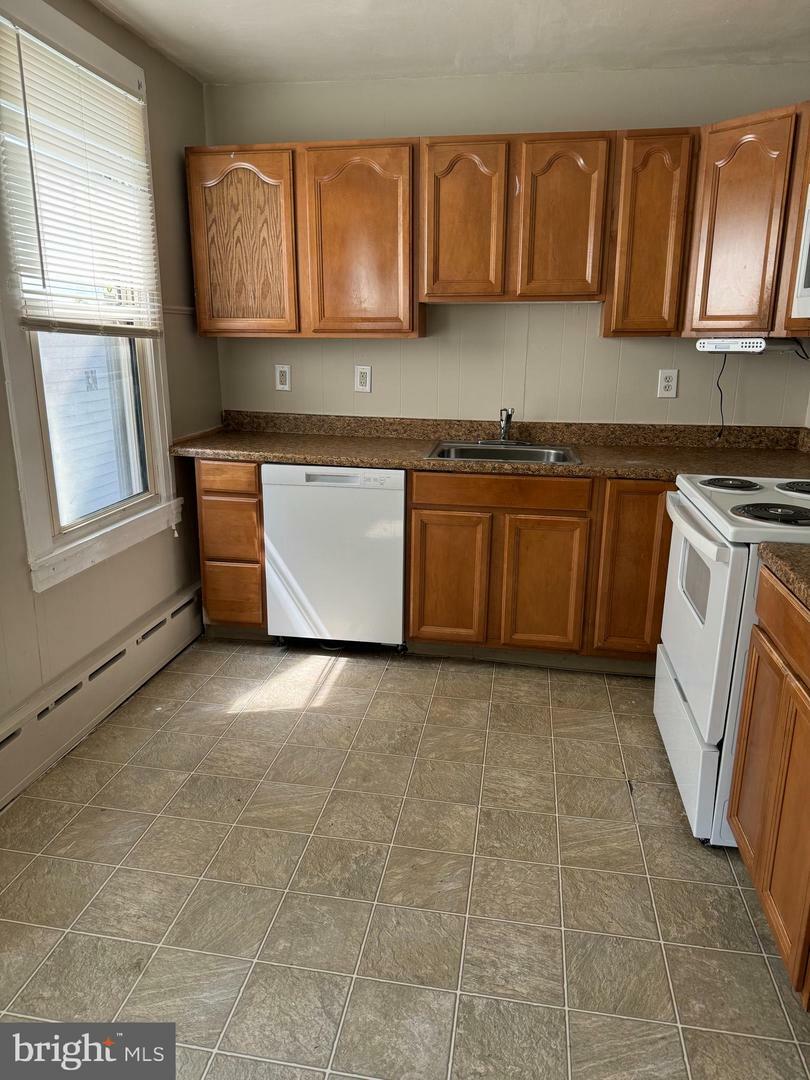 Property Photo: 31 Bispham Street NJ 08060