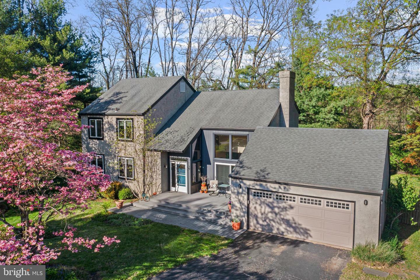 Property Photo:  39 Haymarket Lane  PA 19010 