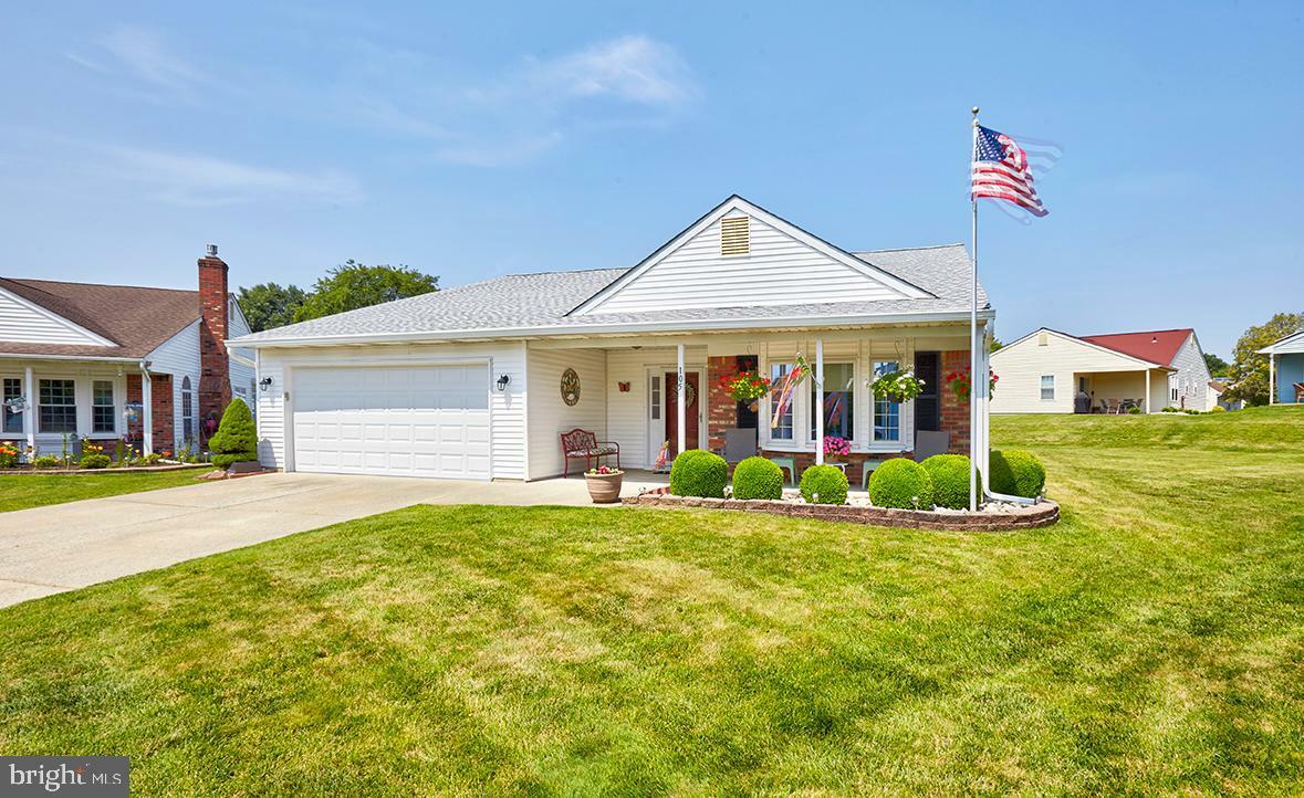 Property Photo: 105 Country Circle NJ 08022