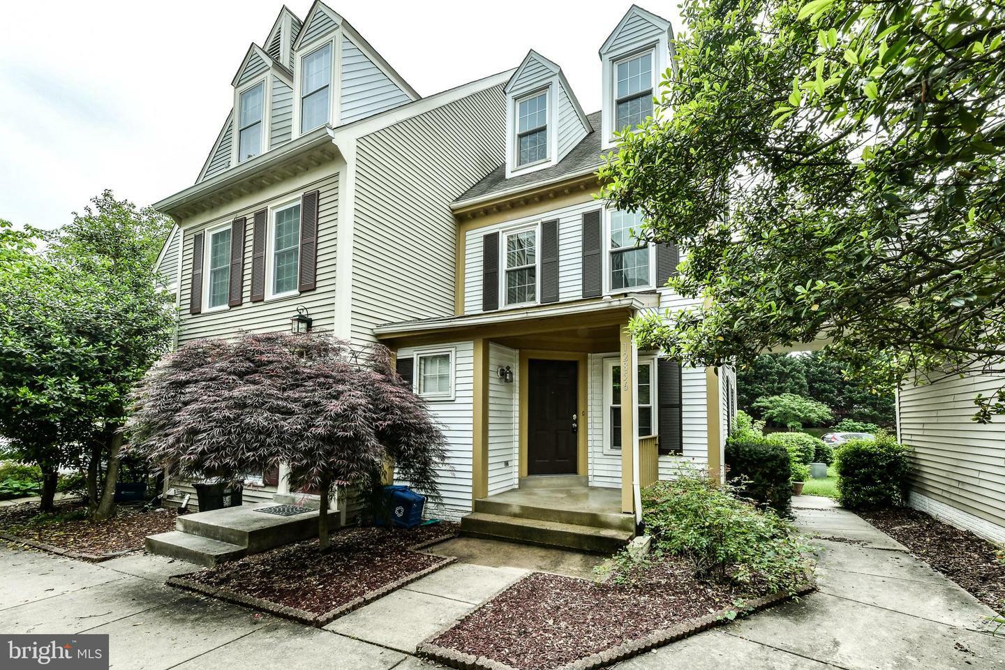 Property Photo: 12856 Mill Brook Court VA 22192