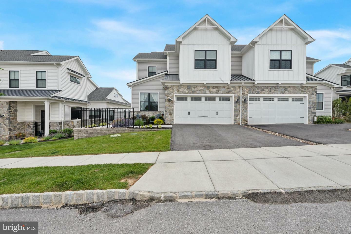 Property Photo: 688 Appaloosa Road PA 19335