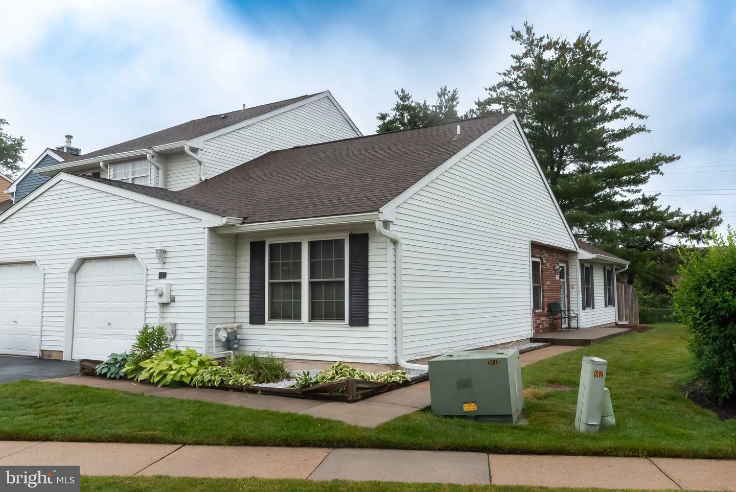 20 Kennebec Court  Bordentown NJ 08505 photo