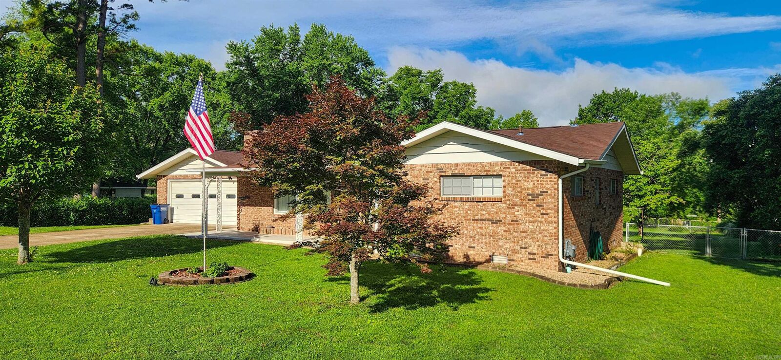 Property Photo: 1000 Waverly Road AR 72653